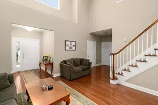 28 Bowood Ln, Marlborough, MA 01752 - Photo 10