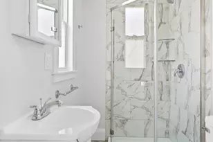 33 Harbor View St, Boston, MA 02125 - Photo 10