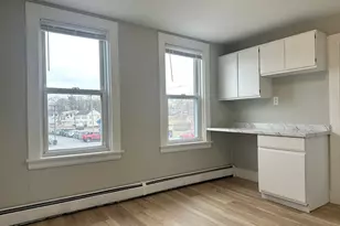 159 E Central St, Franklin, MA 02038 - Photo 4