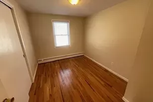 105 Brewster St, Springfield, MA 01119 - Photo 10