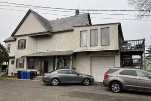 76 Nonotuck St, Holyoke, MA 01040 - Photo 4