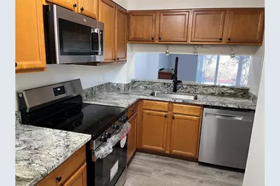 37 Highwood Dr #37, Franklin, MA 02038 - Photo 8