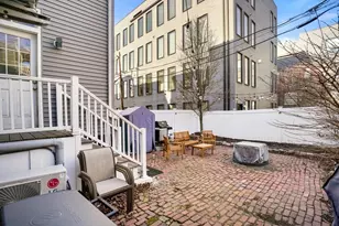 596 E 2nd St, Boston, MA 02127 - Photo 22
