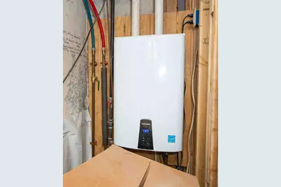 18 Wellesley Rd, Arlington, MA 02474 - Photo 26