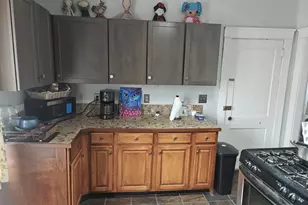 452 Osborn St, Fall River, MA 02724 - Photo 12