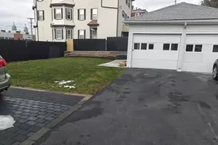 452 Osborn St, Fall River, MA 02724 - Photo 4