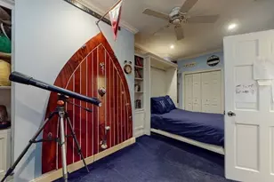 23 Pinckney, Boston, MA 02114 - Photo 12