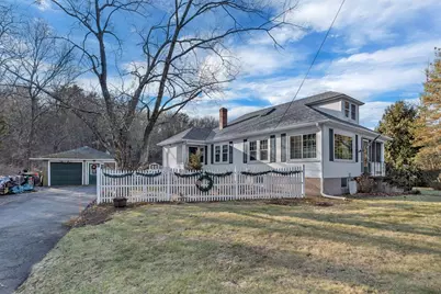 82 Cumberland Ave, North Attleboro, MA 02760 - Photo 32