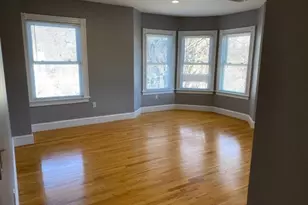 22 Howard St, Melrose, MA 02176 - Photo 10