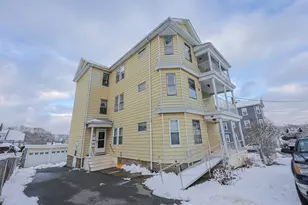 352 Barnes St, Fall River, MA 02723 - Photo 2