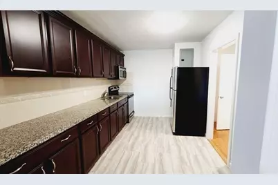 116 Spring St #D2, Boston, MA 02132 - Photo 2