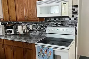 100 102 Henry Ave, Lynn, MA 01902 - Photo 6