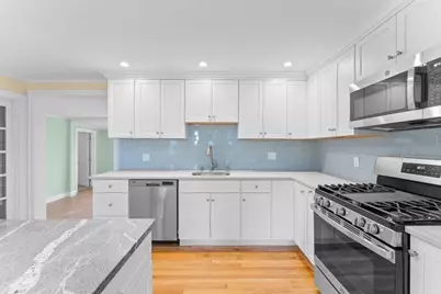 20 Brae Rd, Quincy, MA 02169 - Photo 6