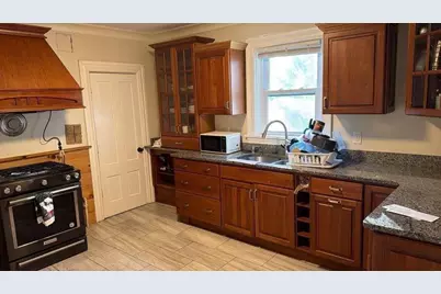 88 Clark #1, Clinton, MA 01510 - Photo 4