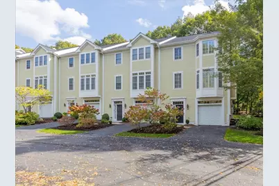 923 Lagrange St #923, Boston, MA 02132 - Photo 2