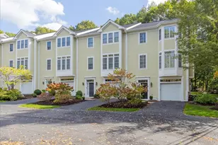 923 Lagrange St, Boston, MA 02132 - Photo 2