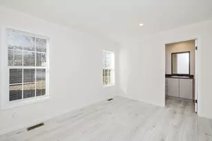 1346 Newport Ave, Attleboro, MA 02703 - Photo 16