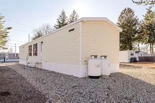 1346 Newport Ave, Attleboro, MA 02703 - Photo 28