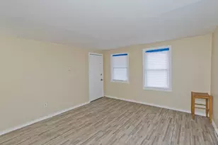 63 Pine St, Holyoke, MA 01040 - Photo 8