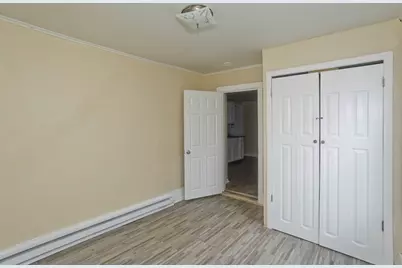 63 Pine St, Holyoke, MA 01040 - Photo 16