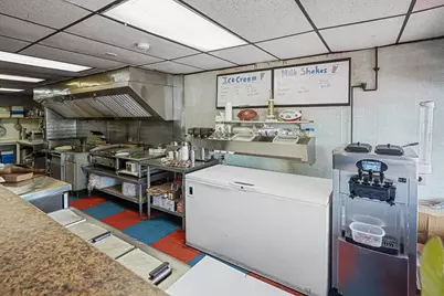 308 Main St, Oxford, MA 01540 - Photo 16