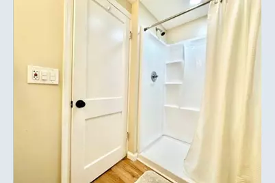 73 Summit Ave #B, Chicopee, MA 01013 - Photo 4