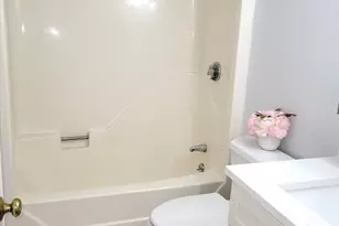 30 Revere Beach Pkwy, Medford, MA 02155 - Photo 16