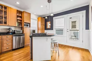 472 E 8th St, Boston, MA 02127 - Photo 6