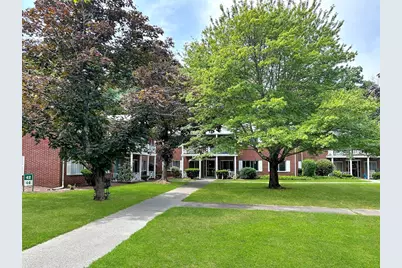 42 Bayberry Dr #1, Sharon, MA 02067 - Photo 2