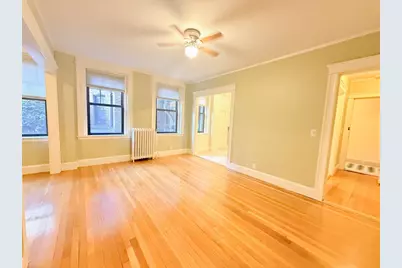 118 Riverway #6, Boston, MA 02215 - Photo 2