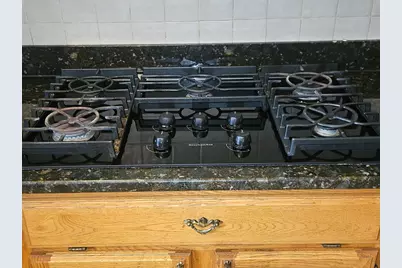 53 Howard Ave, New Bedford, MA 02745 - Photo 12