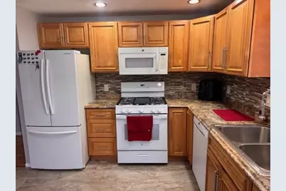 281 Summer St #281, Lynn, MA 01902 - Photo 2