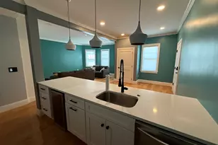 31 Boardman St, Boston, MA 02128 - Photo 4