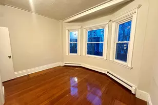 22 Gardner, Chelsea, MA 02150 - Photo 2