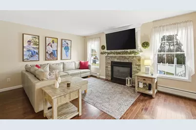 10 Mate Dr, New Bedford, MA 02745 - Photo 2