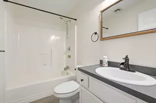 10 Mate Dr, New Bedford, MA 02745 - Photo 12