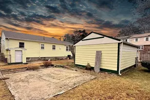 27 Ralwood Rd, Boston, MA 02136 - Photo 2