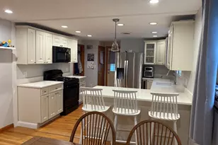 22 Farwell Ave, Boston, MA 02136 - Photo 6