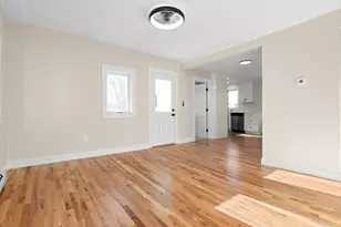 20 Beacon St, Gloucester, MA 01930 - Photo 6