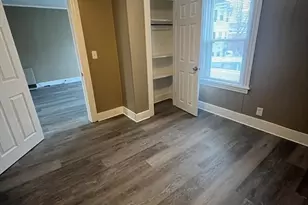 8 Camp St, Worcester, MA 01603 - Photo 10