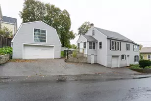 4 Clark St, Amesbury, MA 01913 - Photo 2