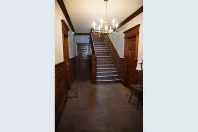 495 Appleton St #2R, Holyoke, MA 01040 - Photo 4