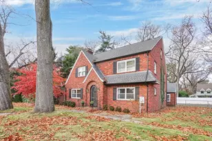 350 Converse St, Longmeadow, MA 01106 - Photo 2