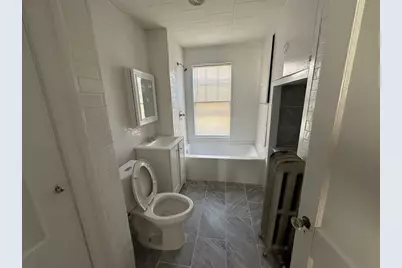 242 Greenwood St, Worcester, MA 01607 - Photo 8