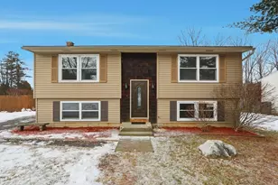 5 Marco Dr, Pittsfield, MA 01201 - Photo 1