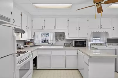 63 Marlboro Street, Dedham, MA 02026 - Photo 20