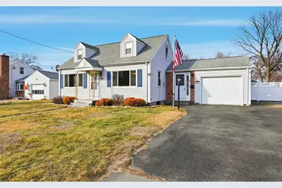104 Chateaugay Street, Chicopee, MA 01020 - Photo 4