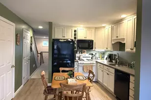 85 Camelot Dr, Worcester, MA 01602 - Photo 2