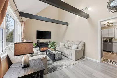 1688 S Branch Pkwy, Springfield, MA 01129 - Photo 6