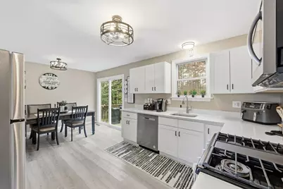 1688 S Branch Pkwy, Springfield, MA 01129 - Photo 8